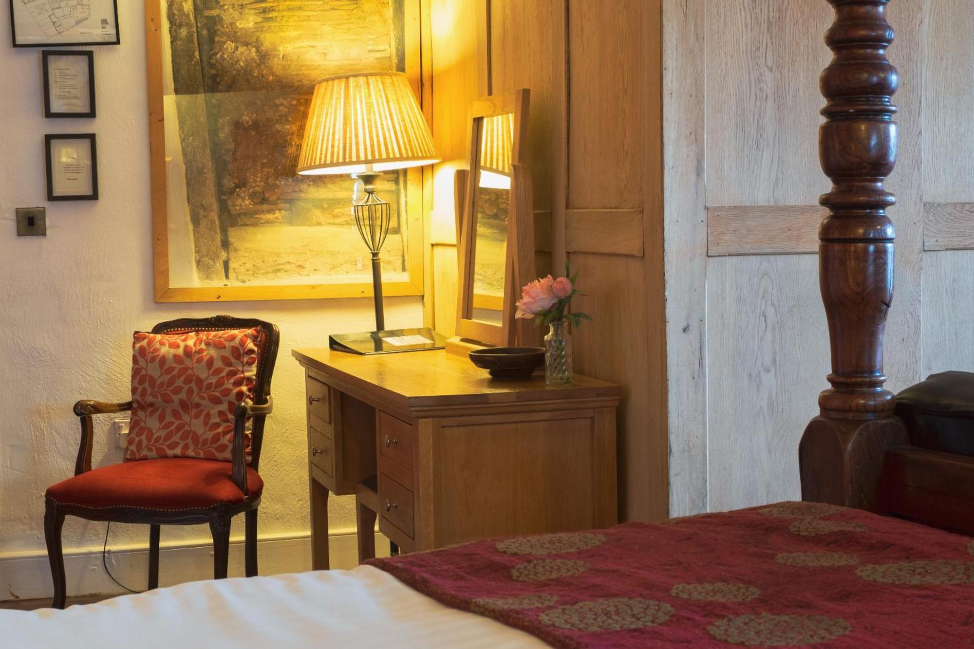 Kings Arms Hotel Абергавенни Номер фото